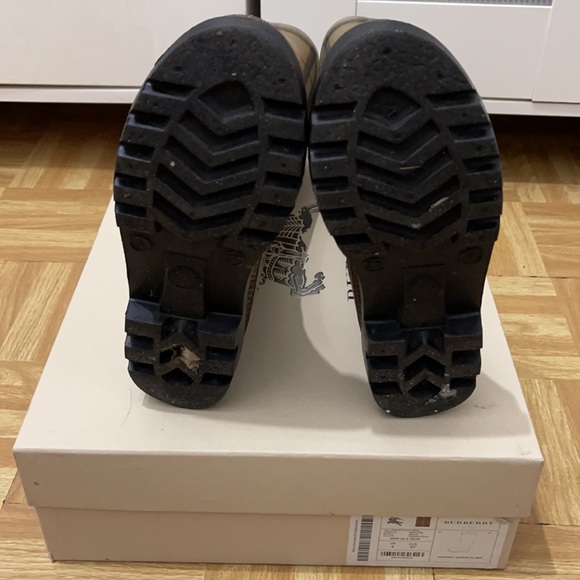 COPY - Burberry Classic Check Rainboots - Picture 3 of 7